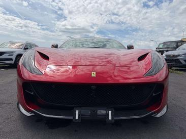 Ferrari 812 Superfast — photo 4
