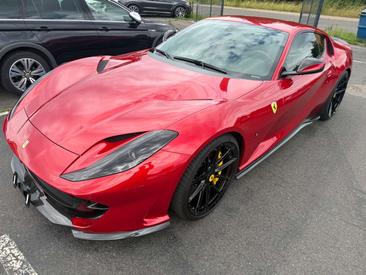 Ferrari 812 Superfast — photo 6