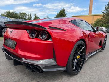 Ferrari 812 Superfast — photo 8