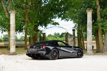 Ferrari F12 Berlinetta — photo 9