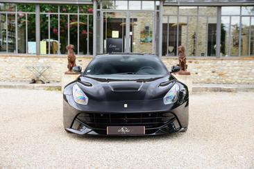 Ferrari F12 Berlinetta — photo 16