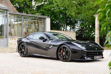 Ferrari F12 Berlinetta — photo 17
