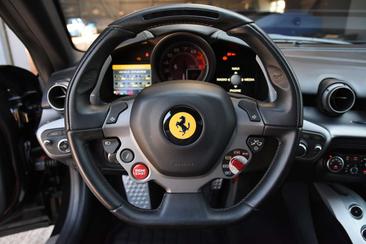 Ferrari F12 Berlinetta — photo 26