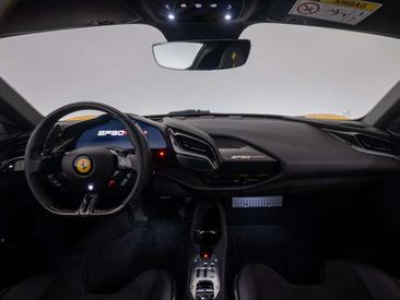 Ferrari SF90 Stradale — photo 9