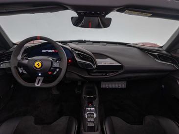 Ferrari SF90 Spider — photo 9