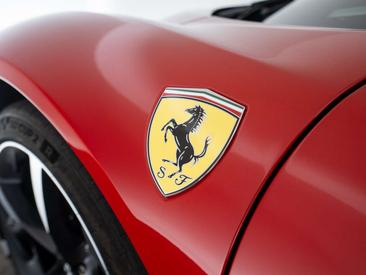 Ferrari SF90 Spider — photo 15