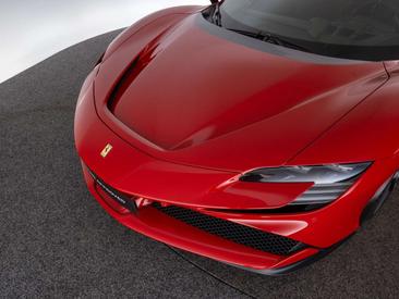 Ferrari SF90 Spider — photo 17