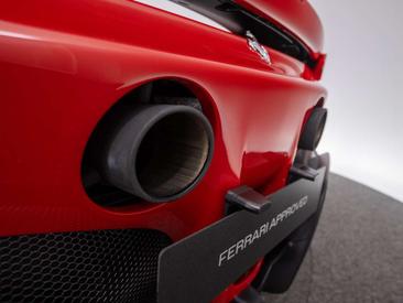 Ferrari SF90 Spider — photo 19