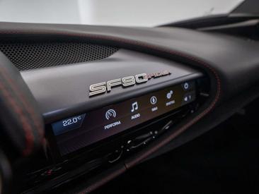 Ferrari SF90 Spider — photo 31