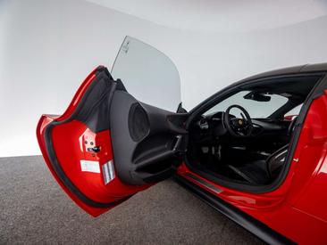 Ferrari SF90 Spider — photo 34