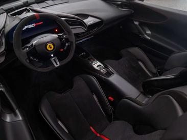 Ferrari SF90 Spider — photo 39