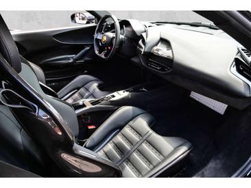 Ferrari SF90 Stradale — photo 15