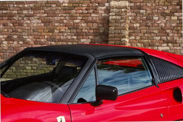 Ferrari 308 GTS — photo 13