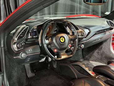 Ferrari 488 — photo 5
