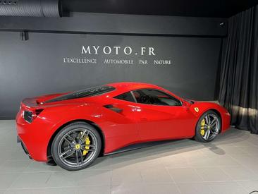 Ferrari 488 — photo 9