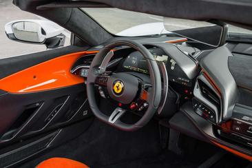 Ferrari SF90 Spider — photo 16