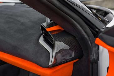 Ferrari SF90 Spider — photo 22