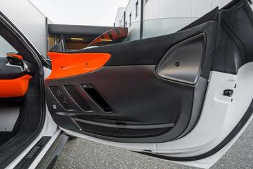 Ferrari SF90 Spider — photo 26