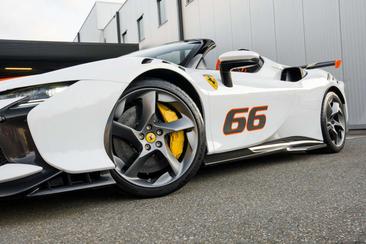 Ferrari SF90 Spider — photo 32