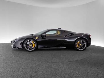 Ferrari SF90 Stradale — photo 8
