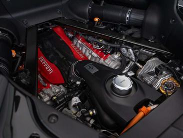 Ferrari SF90 Stradale — photo 19