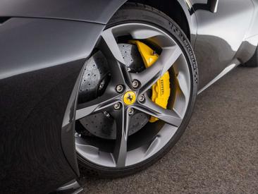 Ferrari SF90 Stradale — photo 35