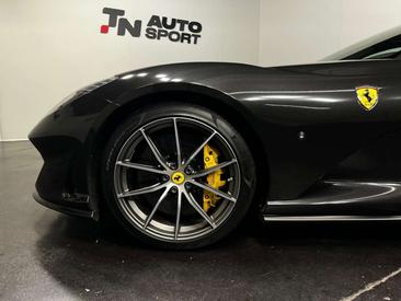 Ferrari 812 Superfast — photo 6