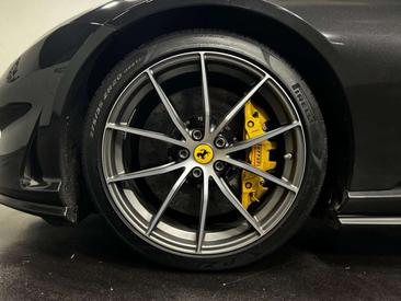 Ferrari 812 Superfast — photo 7