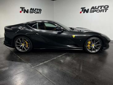 Ferrari 812 Superfast — photo 8