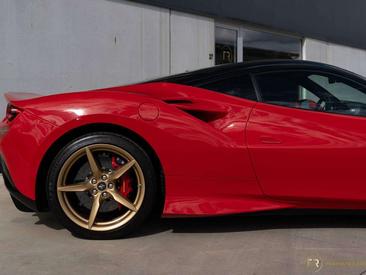 Ferrari F8 Tributo — photo 14