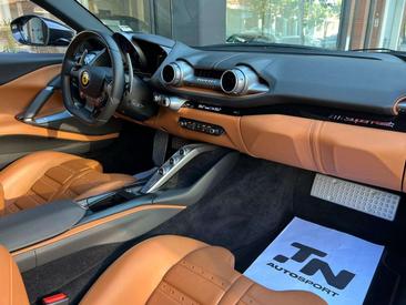 Ferrari 812 Superfast — photo 22