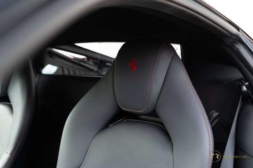 Ferrari F8 Tributo — photo 16