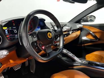 Ferrari 812 Superfast — photo 23