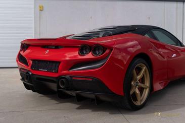 Ferrari F8 Tributo — photo 22