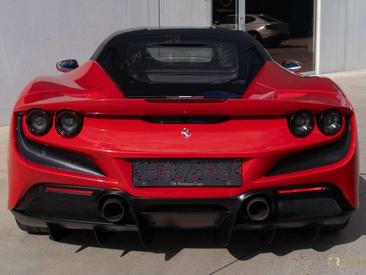 Ferrari F8 Tributo — photo 24