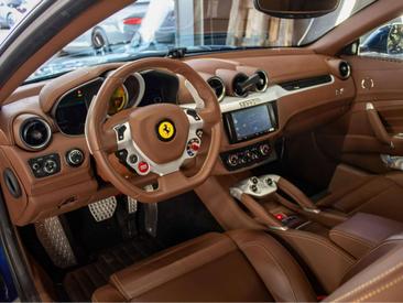 Ferrari FF — photo 25