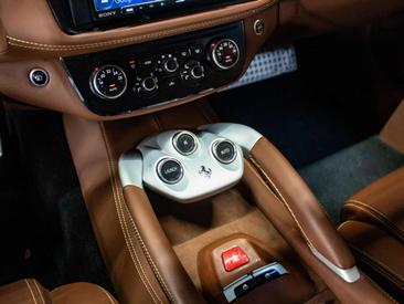 Ferrari FF — photo 26