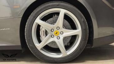 Ferrari FF — photo 7