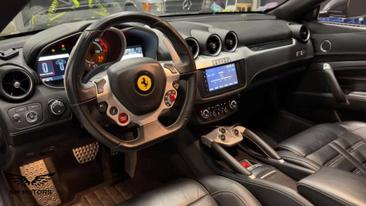 Ferrari FF — photo 13