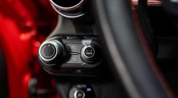 Ferrari 812 Superfast — photo 25