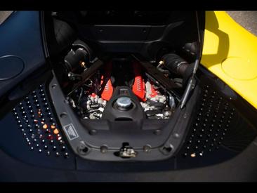 Ferrari SF90 Stradale — photo 28