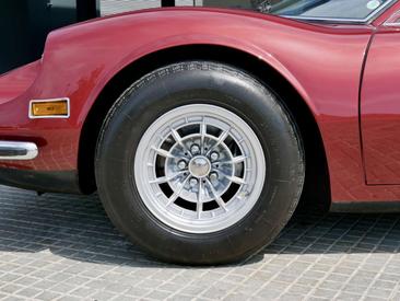 Ferrari Dino 246 GT — photo 10
