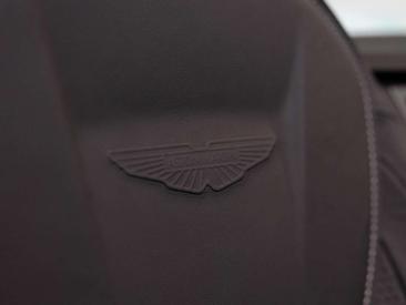 Aston Martin DB12 Volante — photo 5