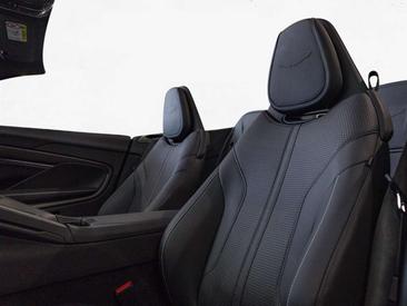 Aston Martin DB12 Volante — photo 12