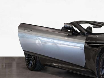 Aston Martin DB12 Volante — photo 19