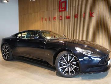 Aston Martin DB11 Coupé V12 Launch Edition — photo 2