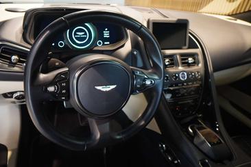Aston Martin DB11 Coupé V12 Launch Edition — photo 8