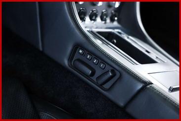 Aston Martin DB9 Coupe Touchtronic — photo 10