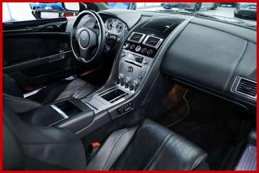 Aston Martin DB9 Coupe Touchtronic — photo 12