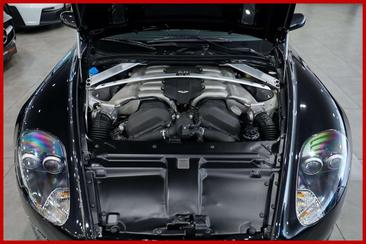 Aston Martin DB9 Coupe Touchtronic — photo 15